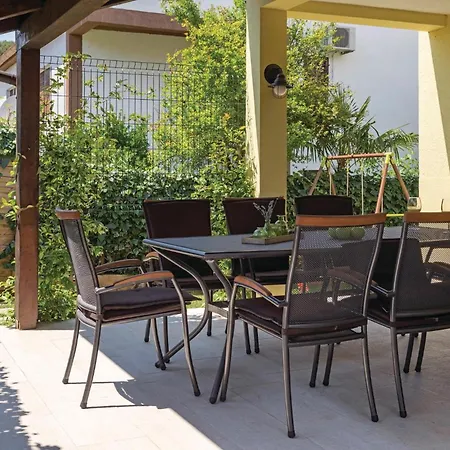 Stunning In With Wifi Holiday home